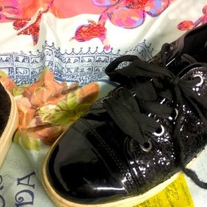 Vera wang Black glitter lace up shoes